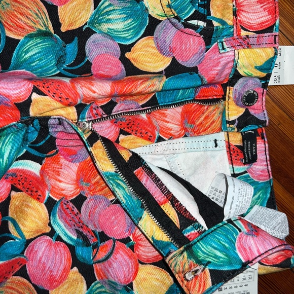 Zara (Trf collection) Shorts - Picture 3 of 6